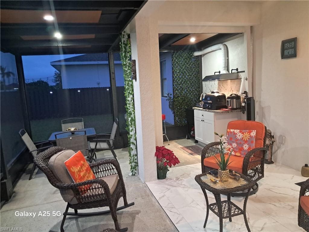 420 Chiquita Blvd N, Cape Coral, FL 33993-32
