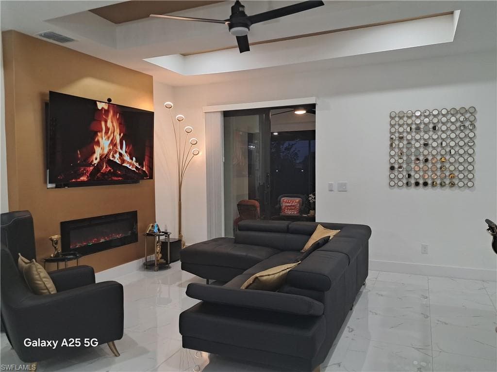 420 Chiquita Blvd N, Cape Coral, FL 33993-3