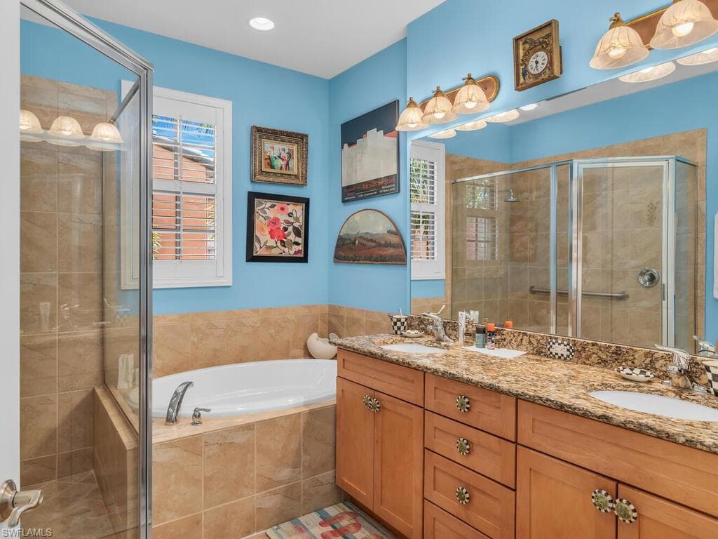 8957 Malibu St 5, Naples, FL 34113-16