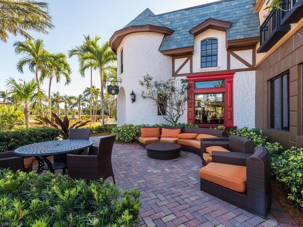 8957 Malibu St 5, Naples, FL 34113-25
