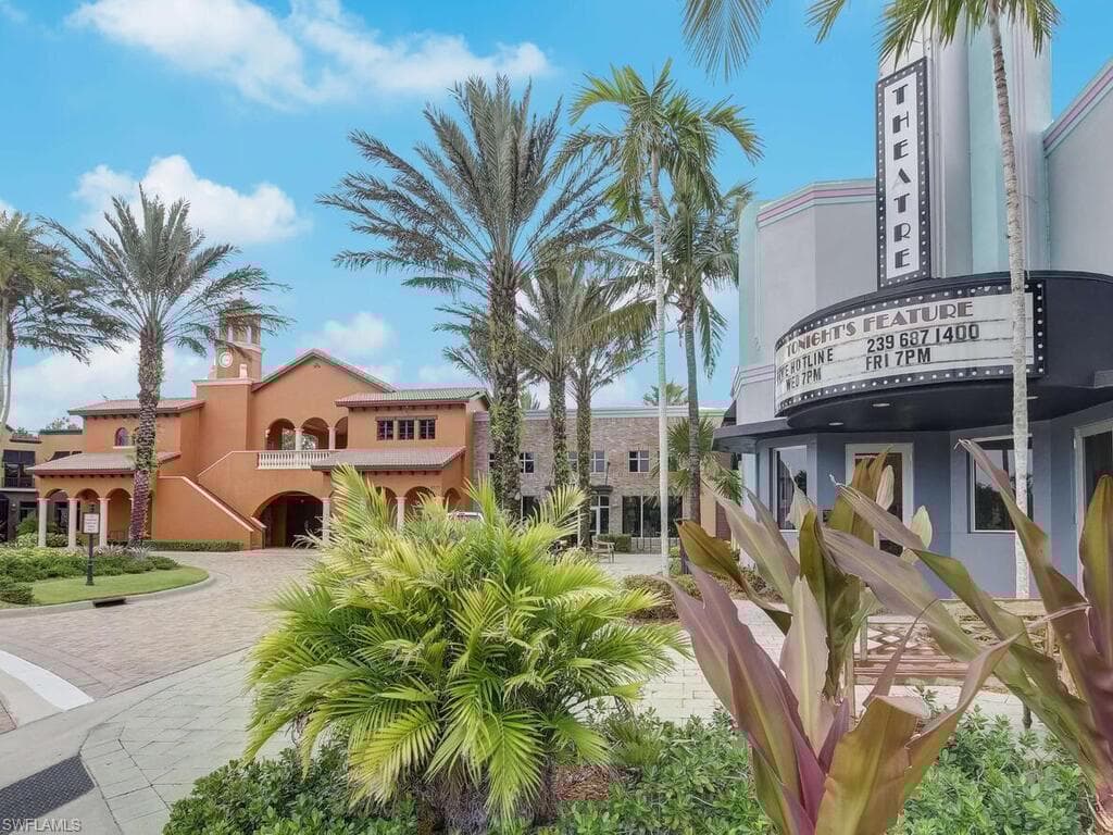 8957 Malibu St 5, Naples, FL 34113-28