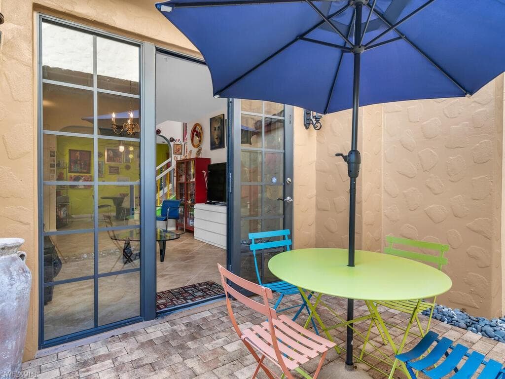 8957 Malibu St 5, Naples, FL 34113-7