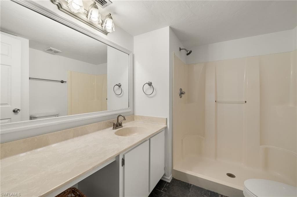 136 Cypress Way E 507, Naples, FL 34110-15