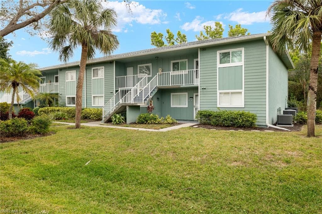 136 Cypress Way E 507, Naples, FL 34110-3