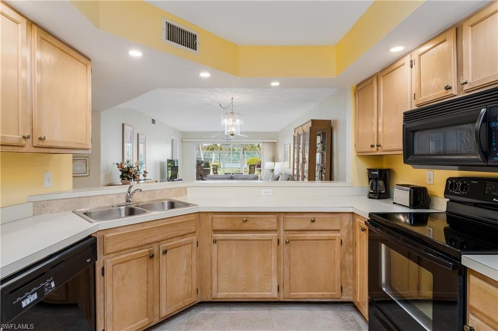 1850 W Crown Pointe Blvd A103, Naples, FL 34112-6