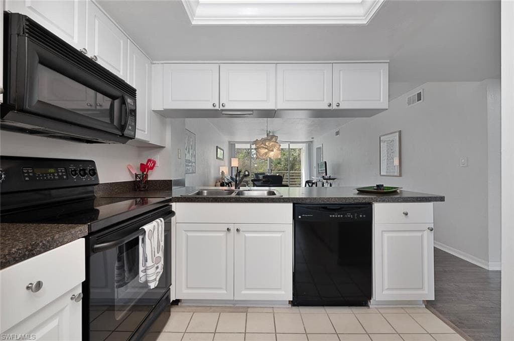 15161 Cedarwood Ln 1205, Naples, FL 34110-6