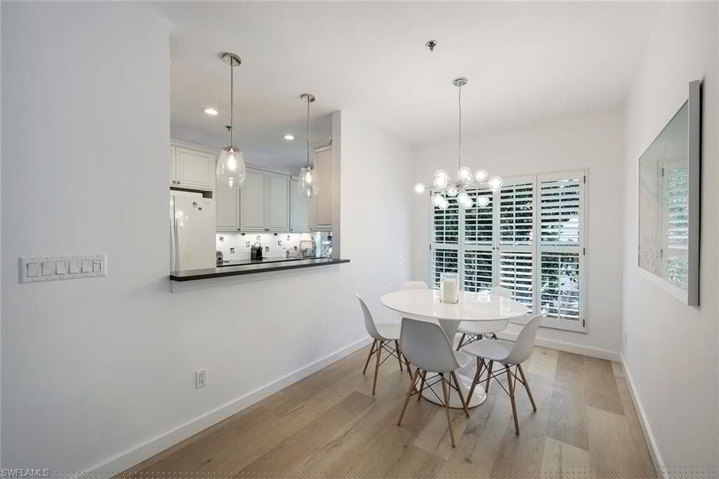 359 2nd St S, Naples, FL 34102-12
