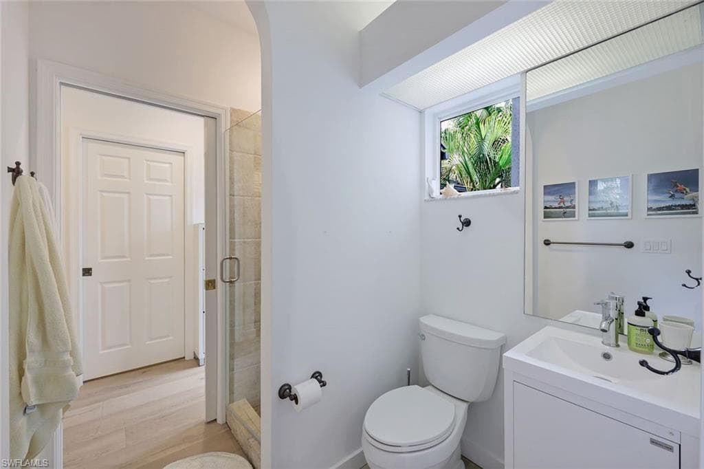 359 2nd St S, Naples, FL 34102-30
