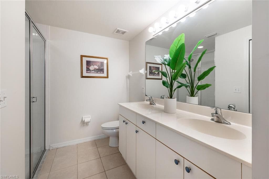 431 Valerie Way 103, Naples, FL 34104-17