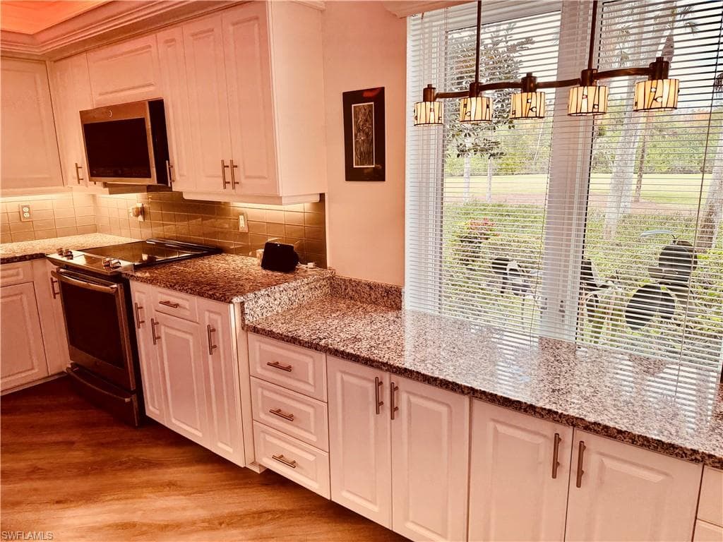 107 Clubhouse Dr E159, Naples, FL 34105-8