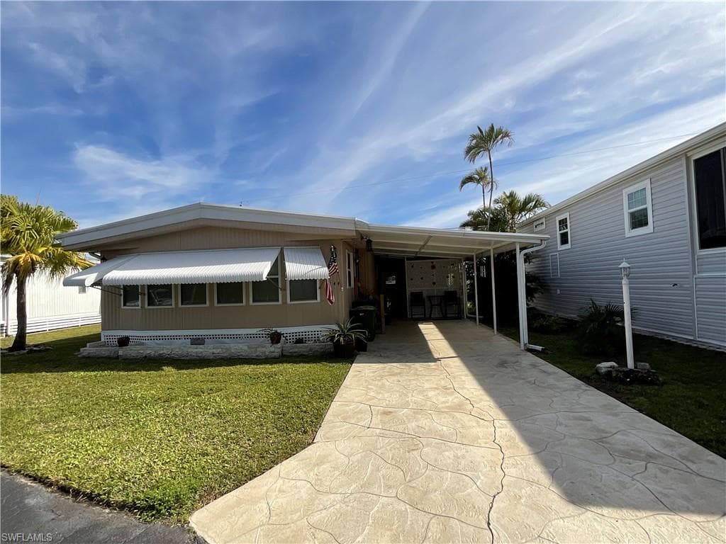 144 Redwood Ln 14, Naples, FL 34114-26