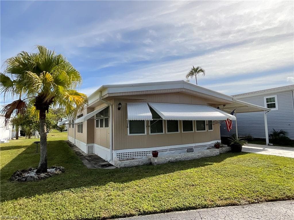 144 Redwood Ln 14, Naples, FL 34114-27