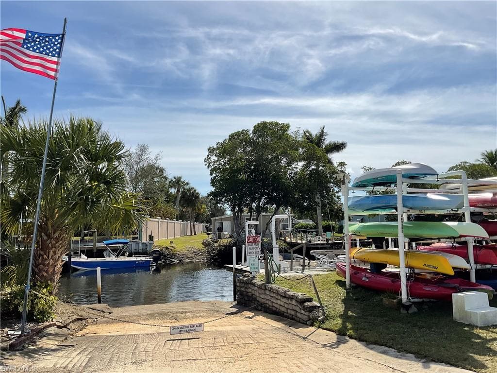 144 Redwood Ln 14, Naples, FL 34114-31