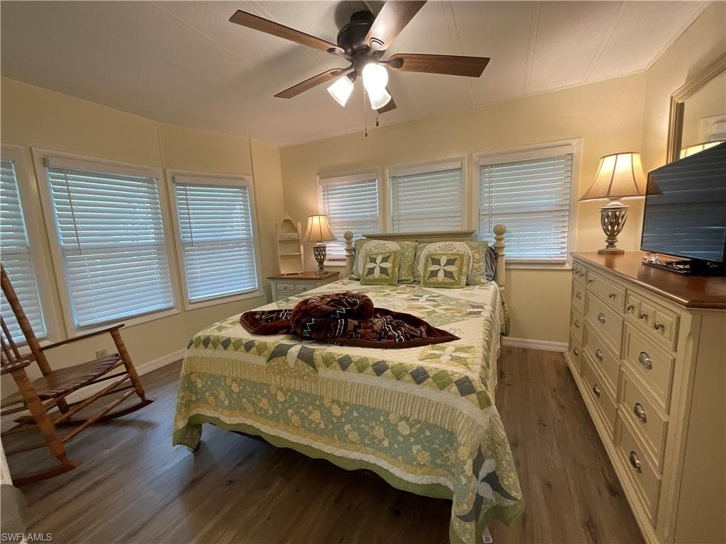 144 Redwood Ln 14, Naples, FL 34114-5