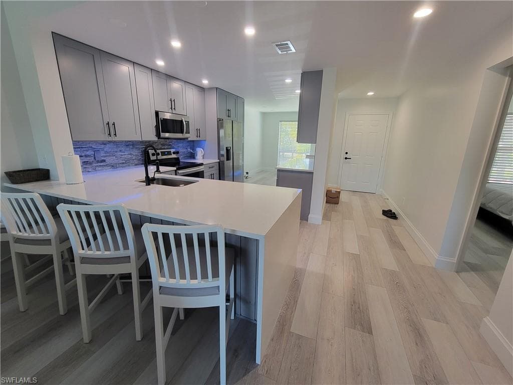 1190 Yesica Ann Cir B-204, Naples, FL 34110-10