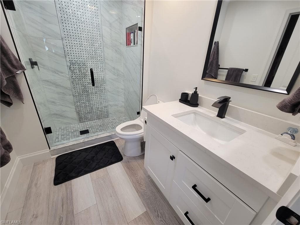 1190 Yesica Ann Cir B-204, Naples, FL 34110-12