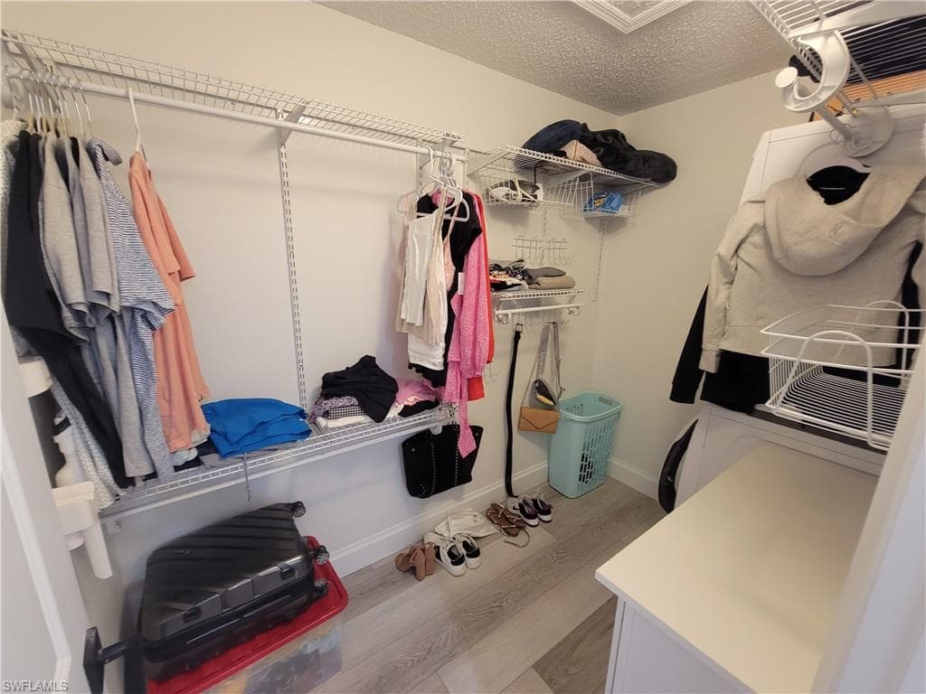 1190 Yesica Ann Cir B-204, Naples, FL 34110-20