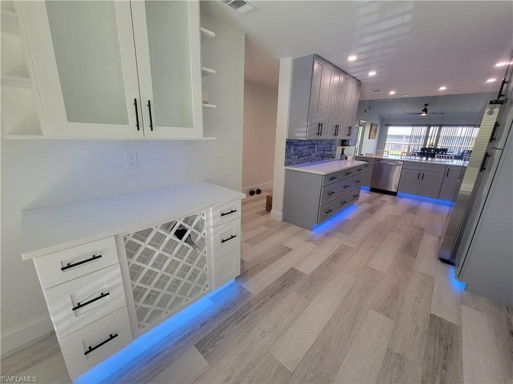 1190 Yesica Ann Cir B-204, Naples, FL 34110-5
