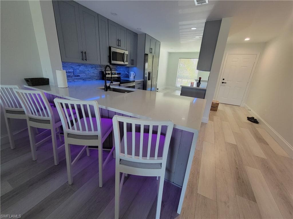 1190 Yesica Ann Cir B-204, Naples, FL 34110-8