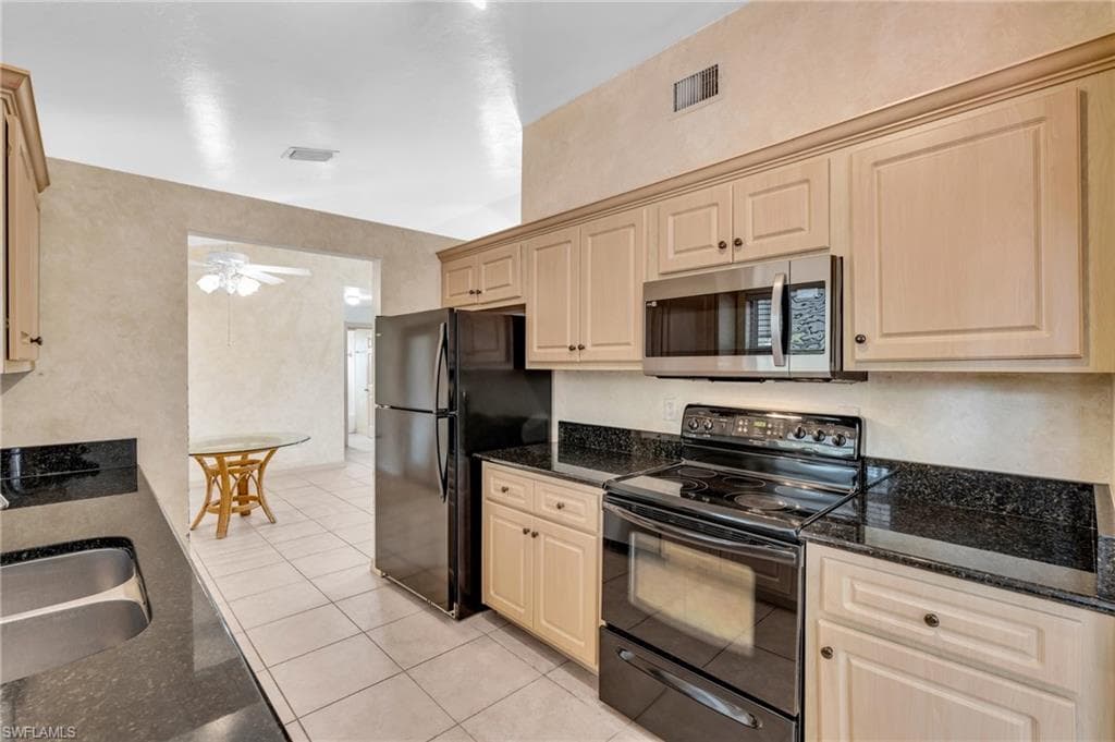 8085 Caloosa Rd, Fort Myers, FL 33967-9