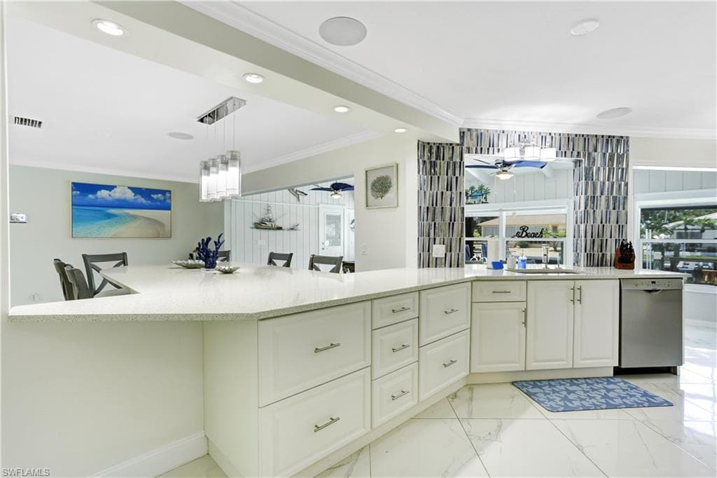 211 6th St, Bonita Springs, FL 34134-4