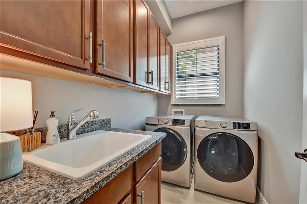 12766 Dundee Ln, Naples, FL 34120-26