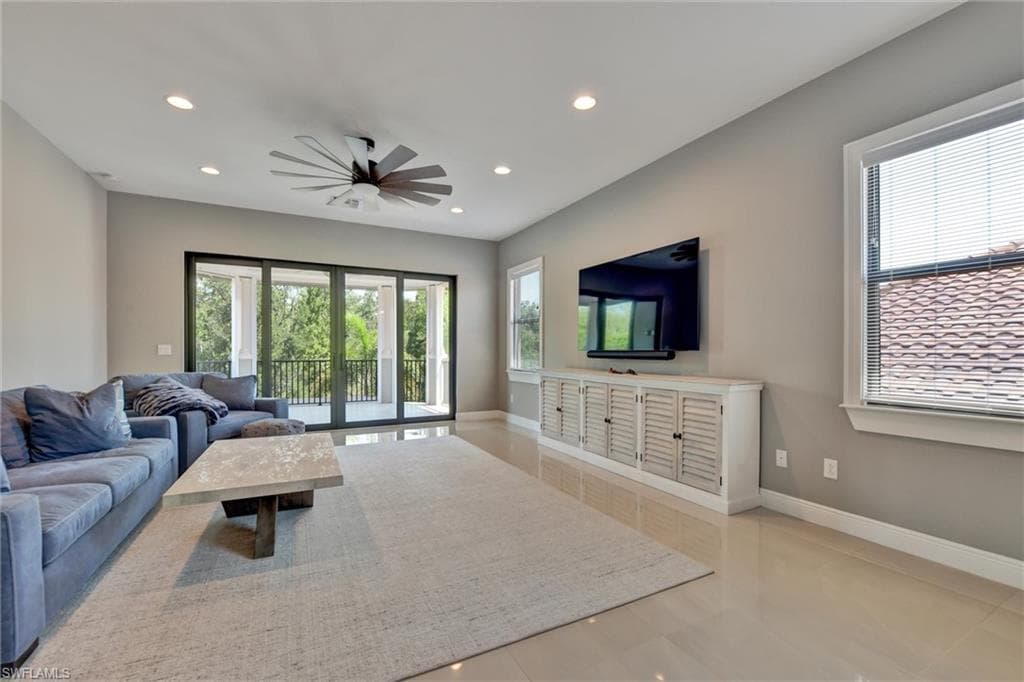 12766 Dundee Ln, Naples, FL 34120-35