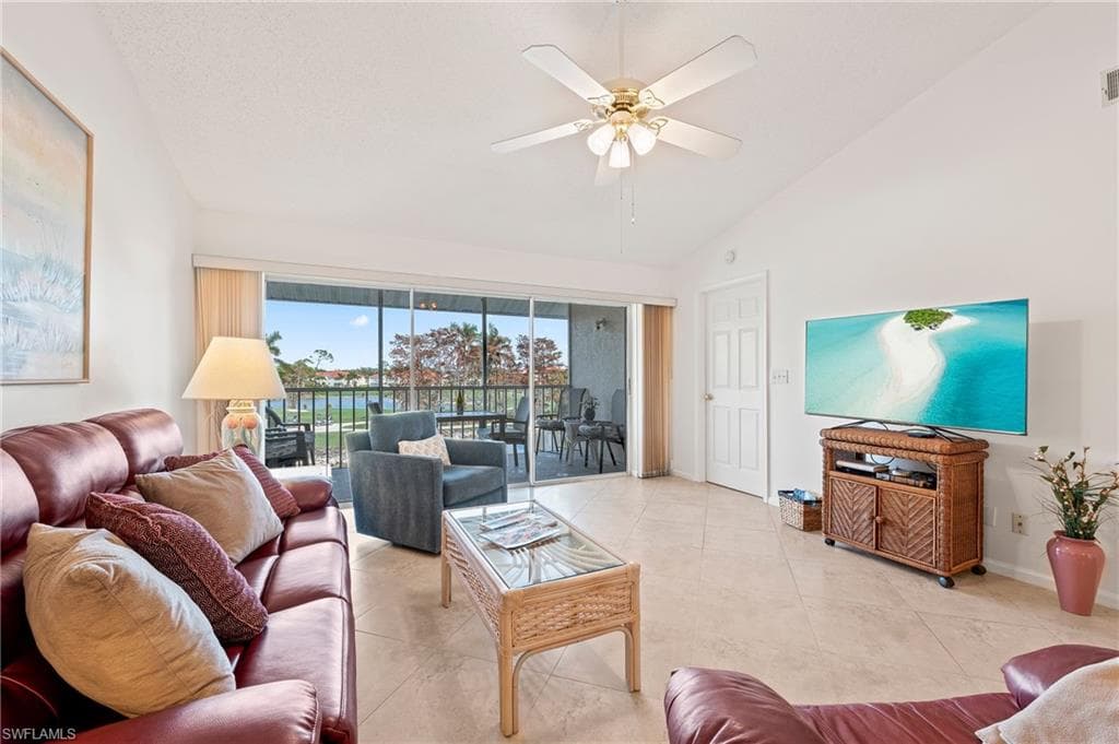 7065 Dennis Cir, Naples, FL 34104-15