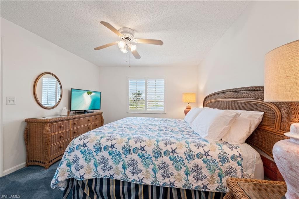 7065 Dennis Cir, Naples, FL 34104-21