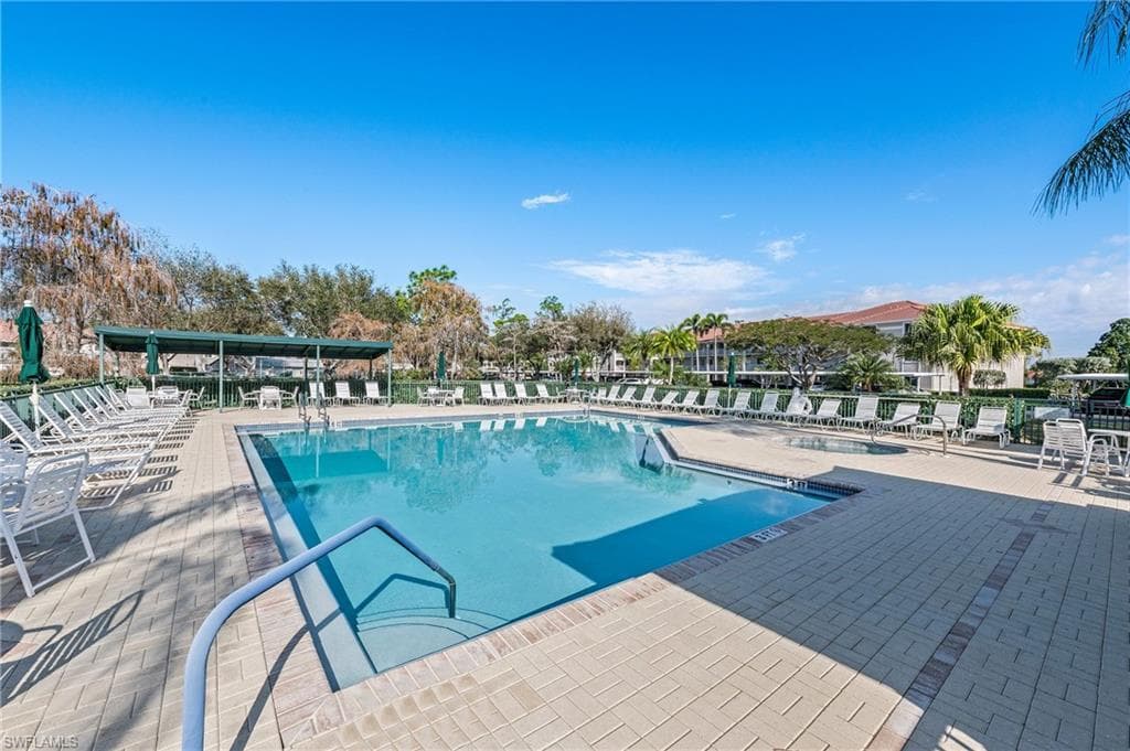 7065 Dennis Cir, Naples, FL 34104-26