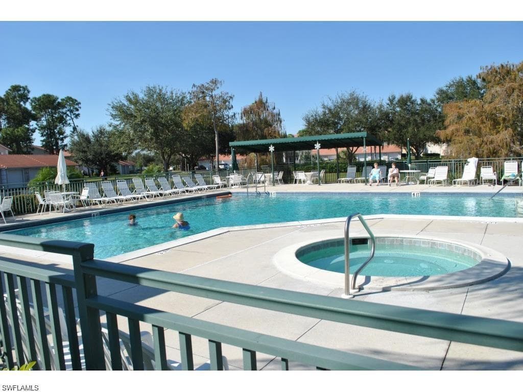 7065 Dennis Cir, Naples, FL 34104-27