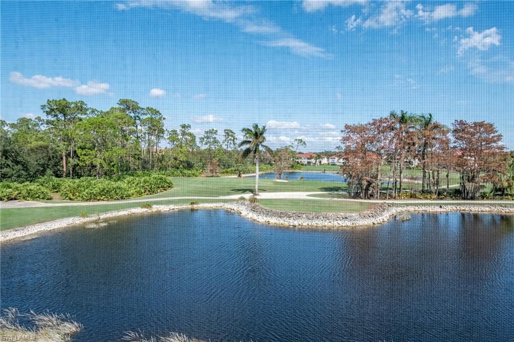 7065 Dennis Cir, Naples, FL 34104-4