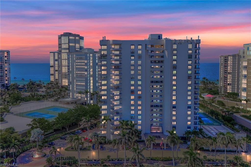 4451 Gulf Shore Blvd N 406, Naples, FL 34103-4