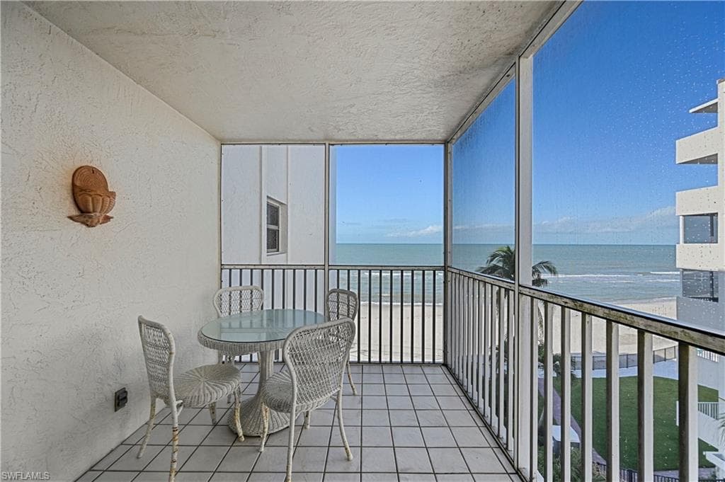 1919 Gulf Shore Blvd N 503, Naples, FL 34102-16