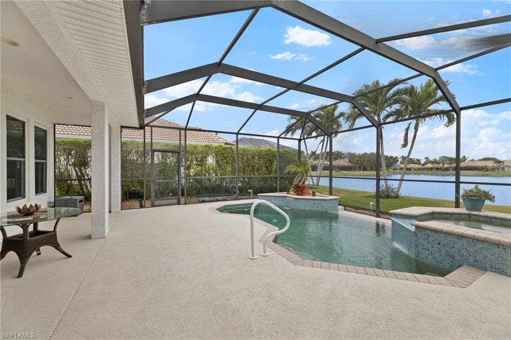 6750 Bent Grass Dr, Naples, FL 34113-14