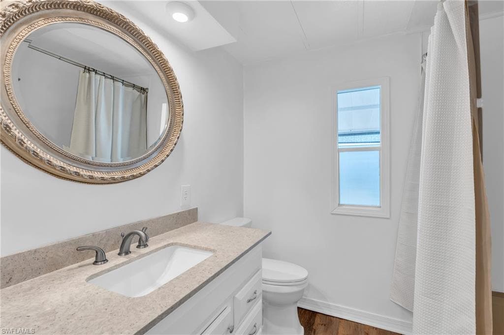 851 Manatee Rd, Naples, FL 34114-17