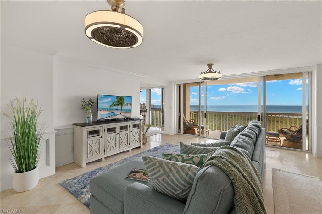 6573 Marissa Loop 2004, Naples, FL 34108-19