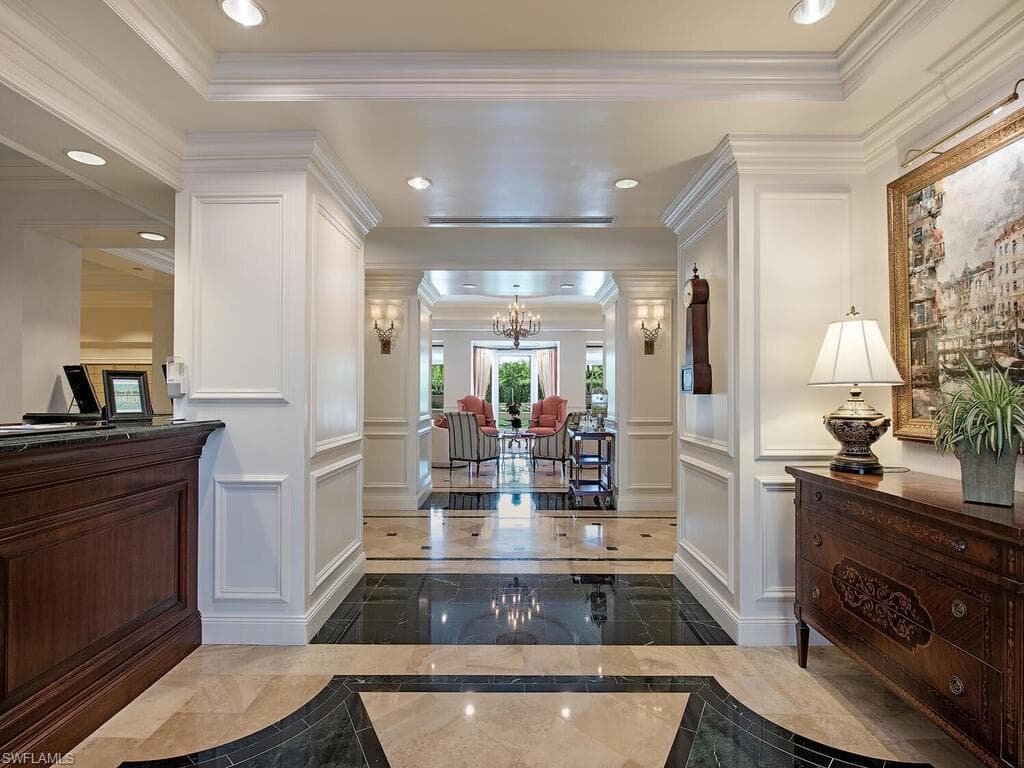 7425 Pelican Bay Blvd 301, Naples, FL 34108-16