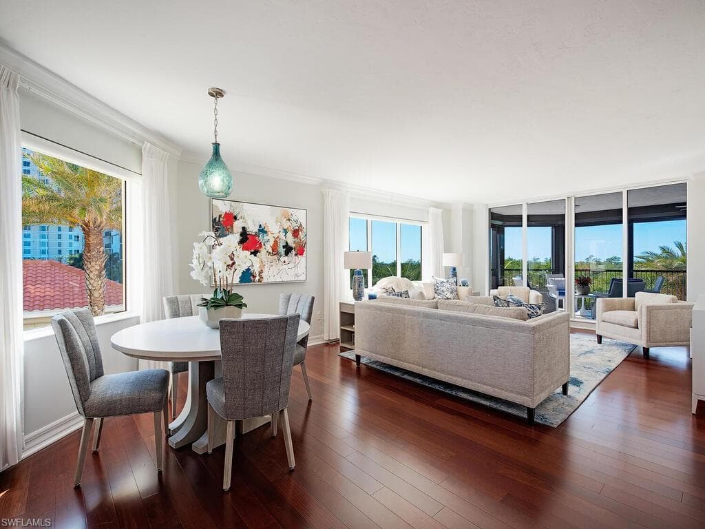 7425 Pelican Bay Blvd 301, Naples, FL 34108-5