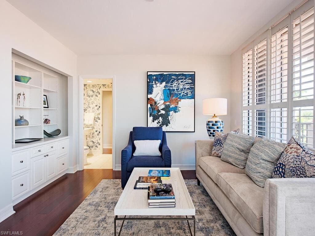 7425 Pelican Bay Blvd 301, Naples, FL 34108-6