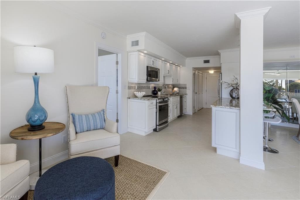 3401 Gulf Shore Blvd N 205, Naples, FL 34103-8