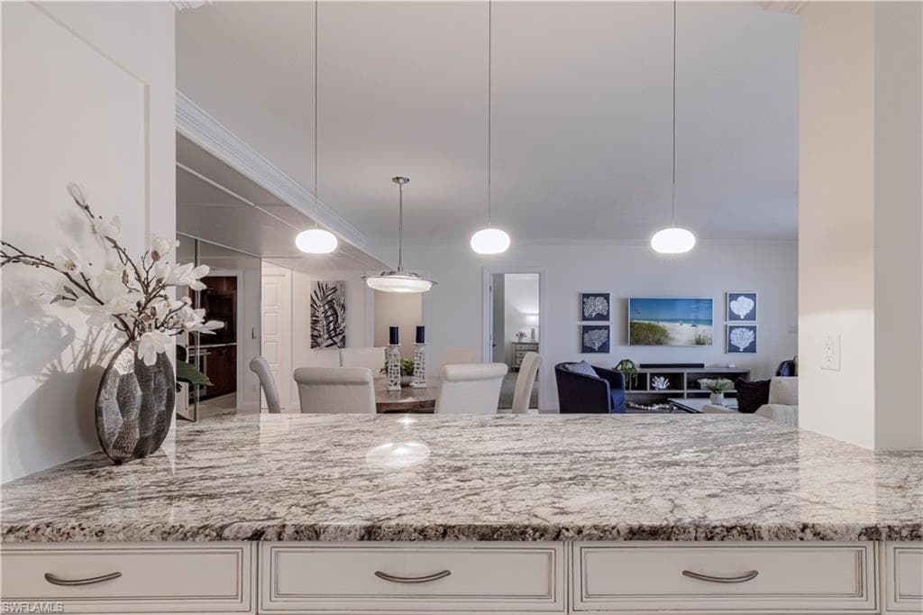 3401 Gulf Shore Blvd N 205, Naples, FL 34103-11