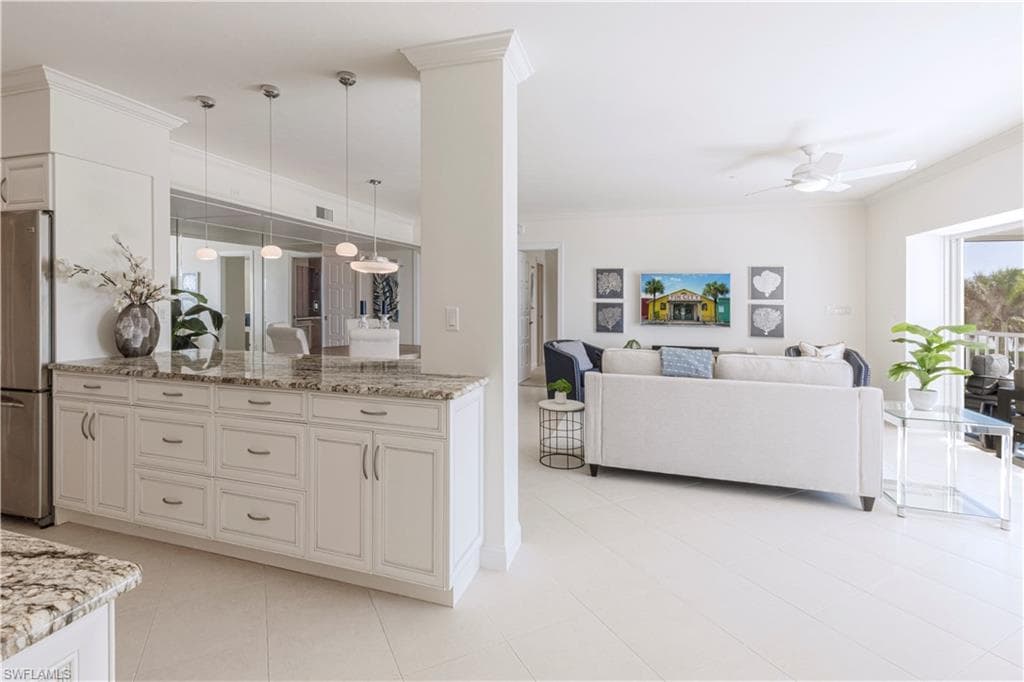3401 Gulf Shore Blvd N 205, Naples, FL 34103-12