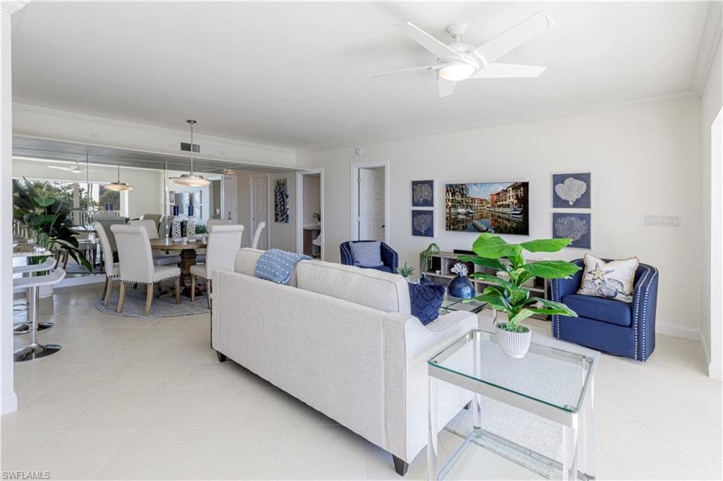 3401 Gulf Shore Blvd N 205, Naples, FL 34103-4