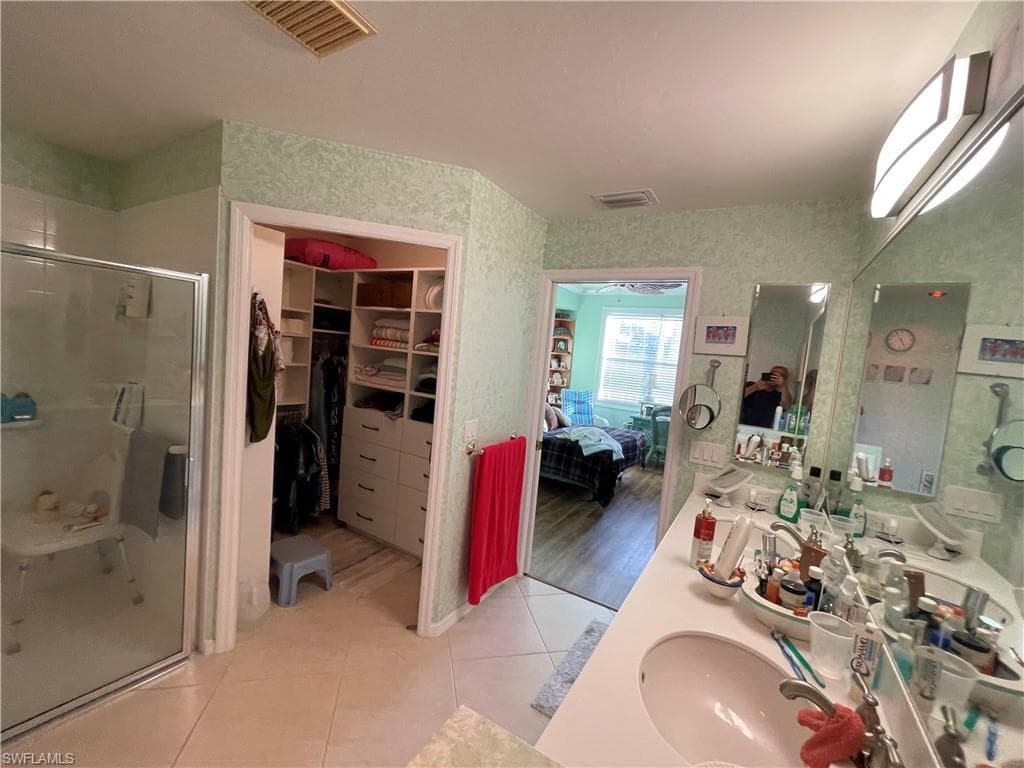1182 Sweetwater Ln 1803, Naples, FL 34110-16
