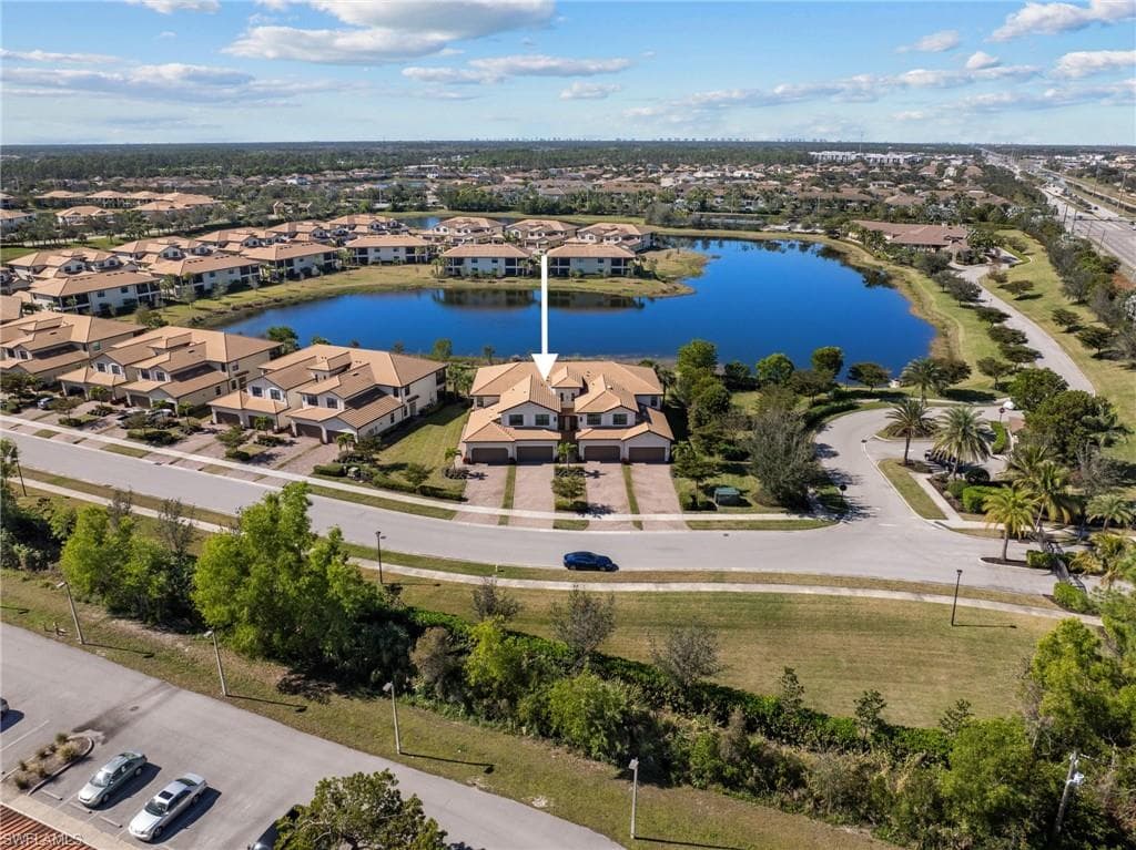 2375 Montserrat Ln 201, Naples, FL 34120-39