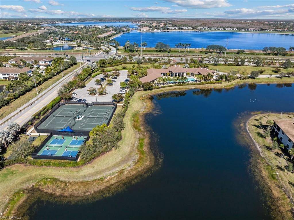 2375 Montserrat Ln 201, Naples, FL 34120-40