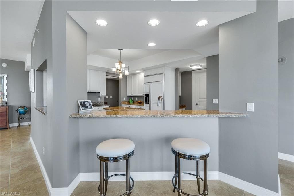 700 La Peninsula Blvd 206, Naples, FL 34113-11