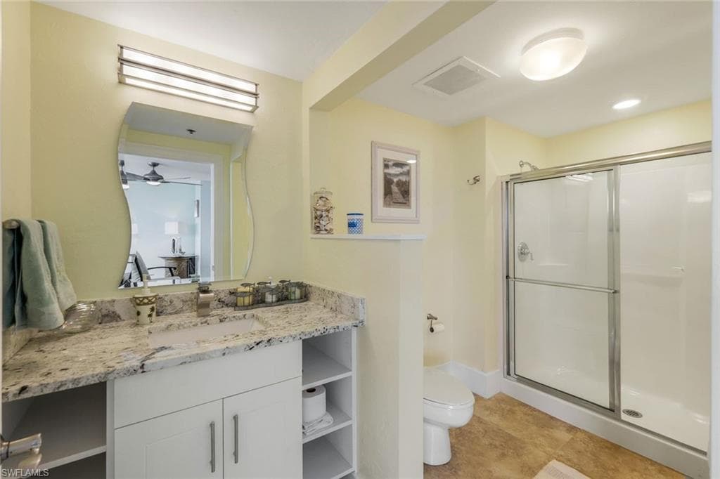 700 La Peninsula Blvd 206, Naples, FL 34113-41