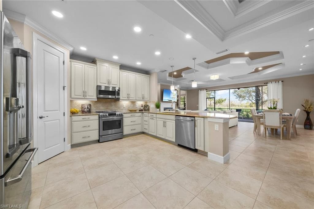 8773 Bellano Ct 102, Naples, FL 34119-3